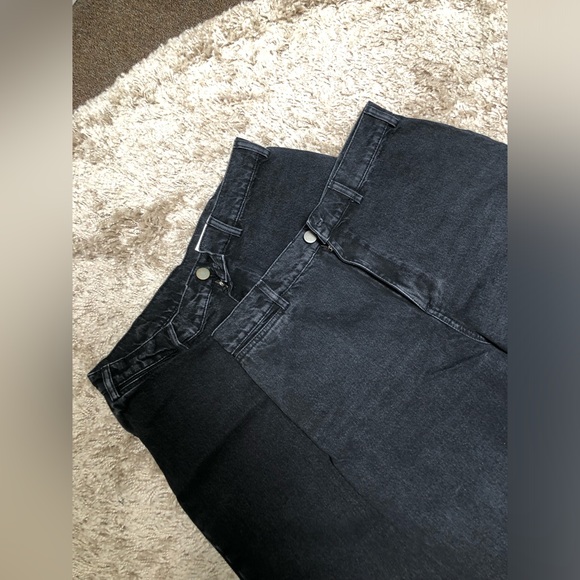 ASOS Design easy high waist wide leg jeans 🐈⬛ black denim 🐈⬛ - Picture 10 of 12